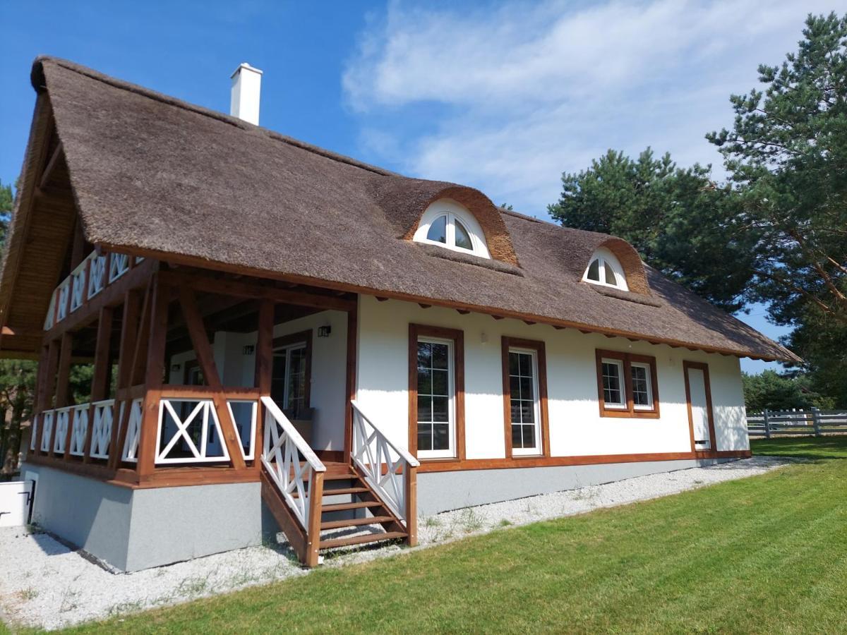 Villa Greyowka Dom Kryty Strzecha W Gardna Park Czysta Esterno foto